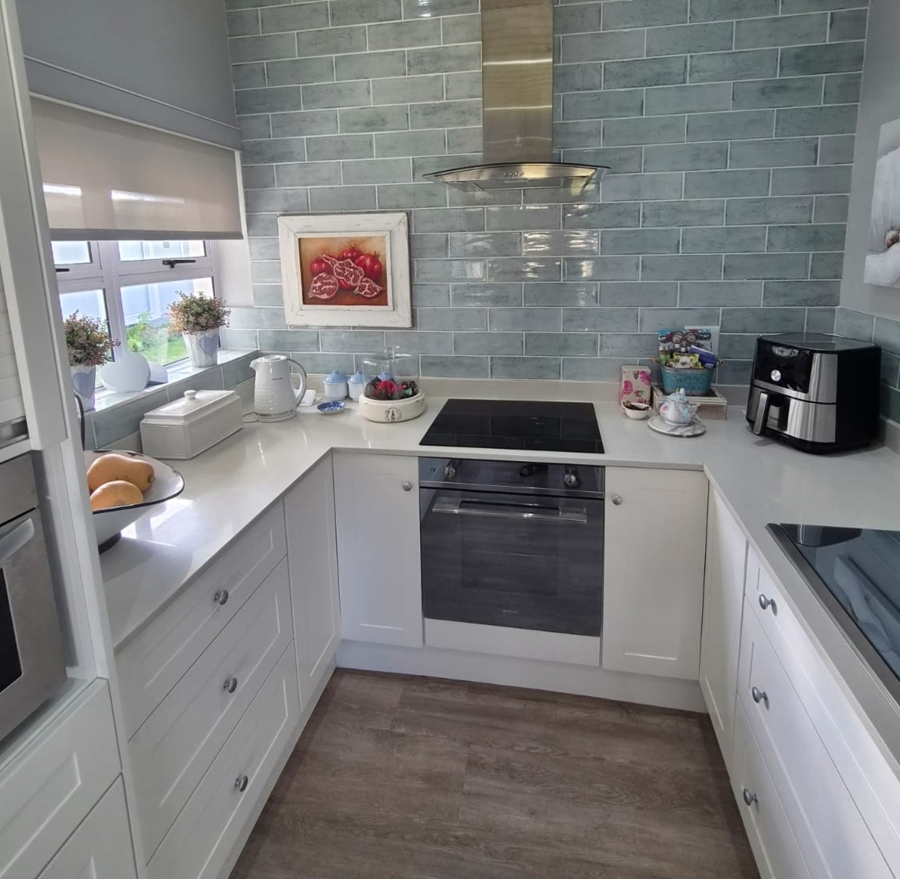 2 Bedroom Property for Sale in Struisbaai Western Cape